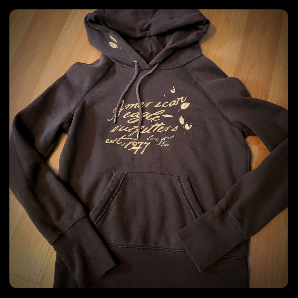 American eagle sweatshirt size small brown